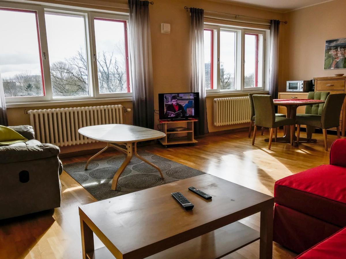 Large, Comfortable, Quiet - Luxury Apartment Minutes From Old Town Tallinn Bagian luar foto